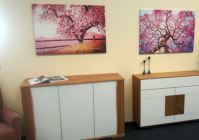 Kommode Massivholz/Glas weiß