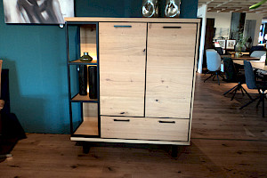 H&H Rigdefield Highboard