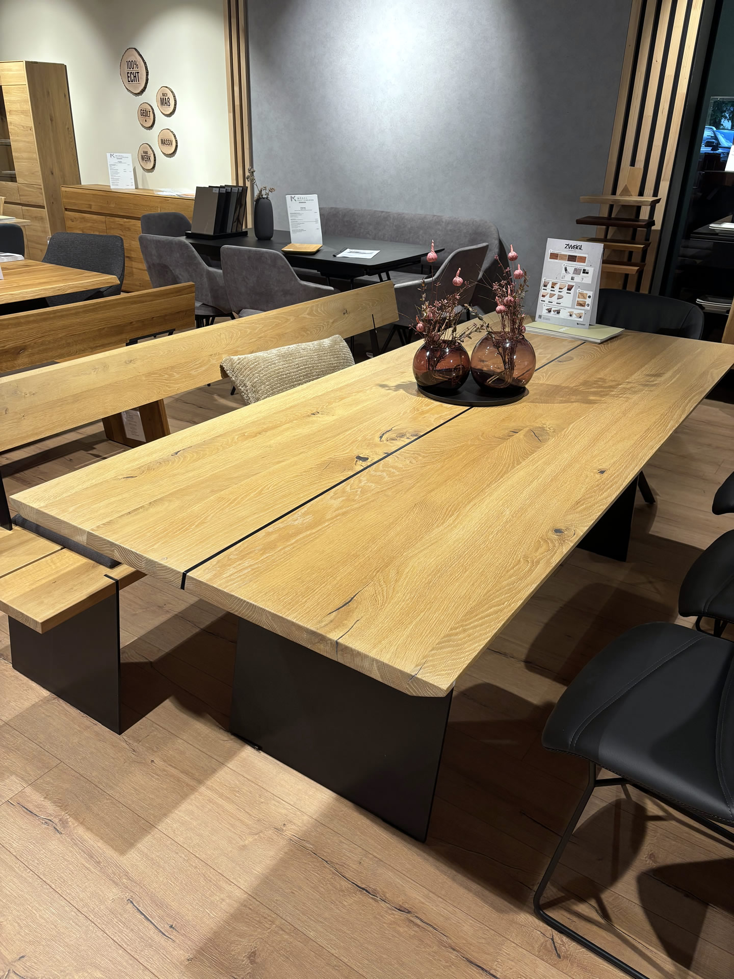 Zweigl Wangenesstisch