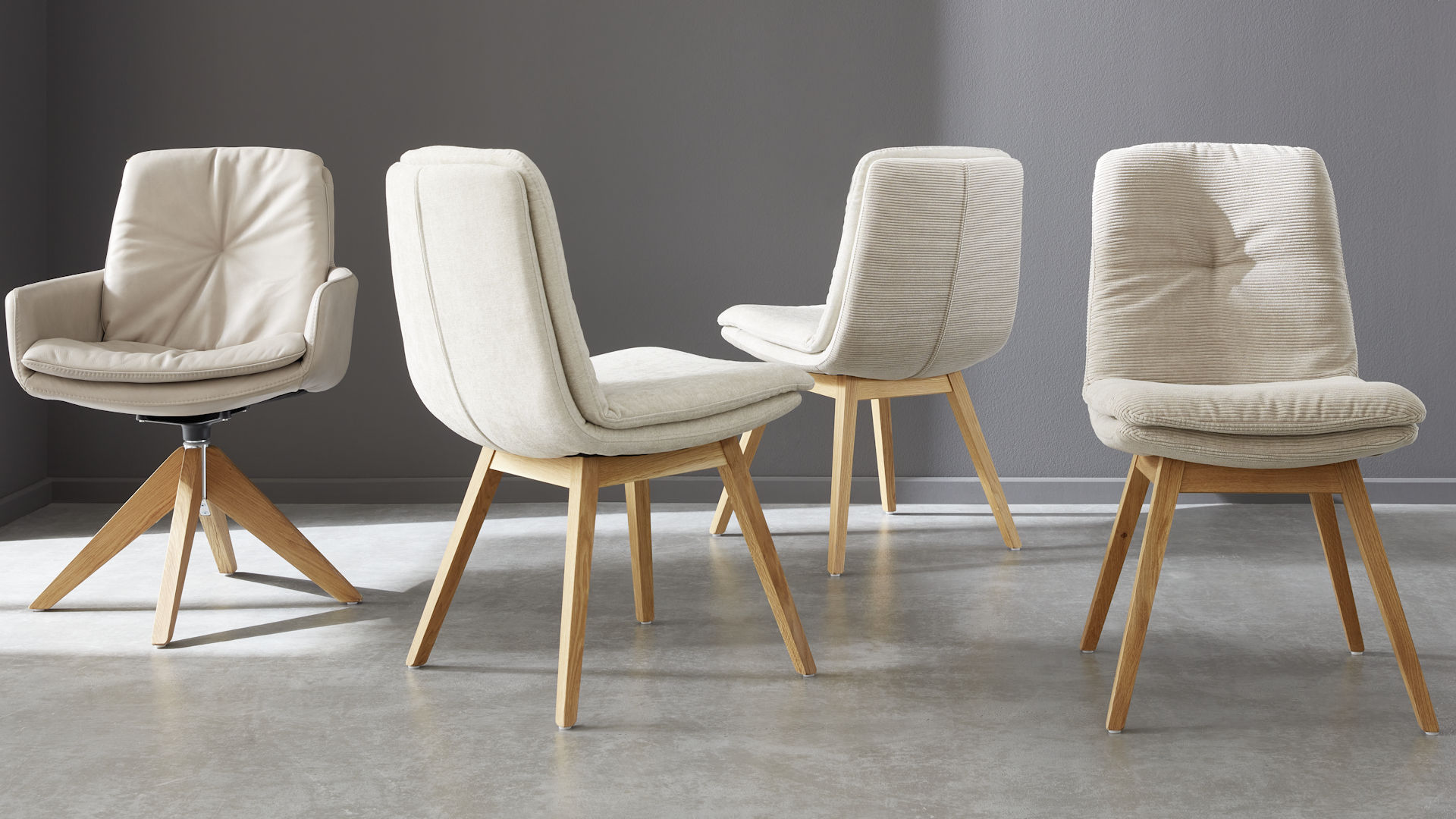 Polsterstuhl mit Cordbezug Z22247