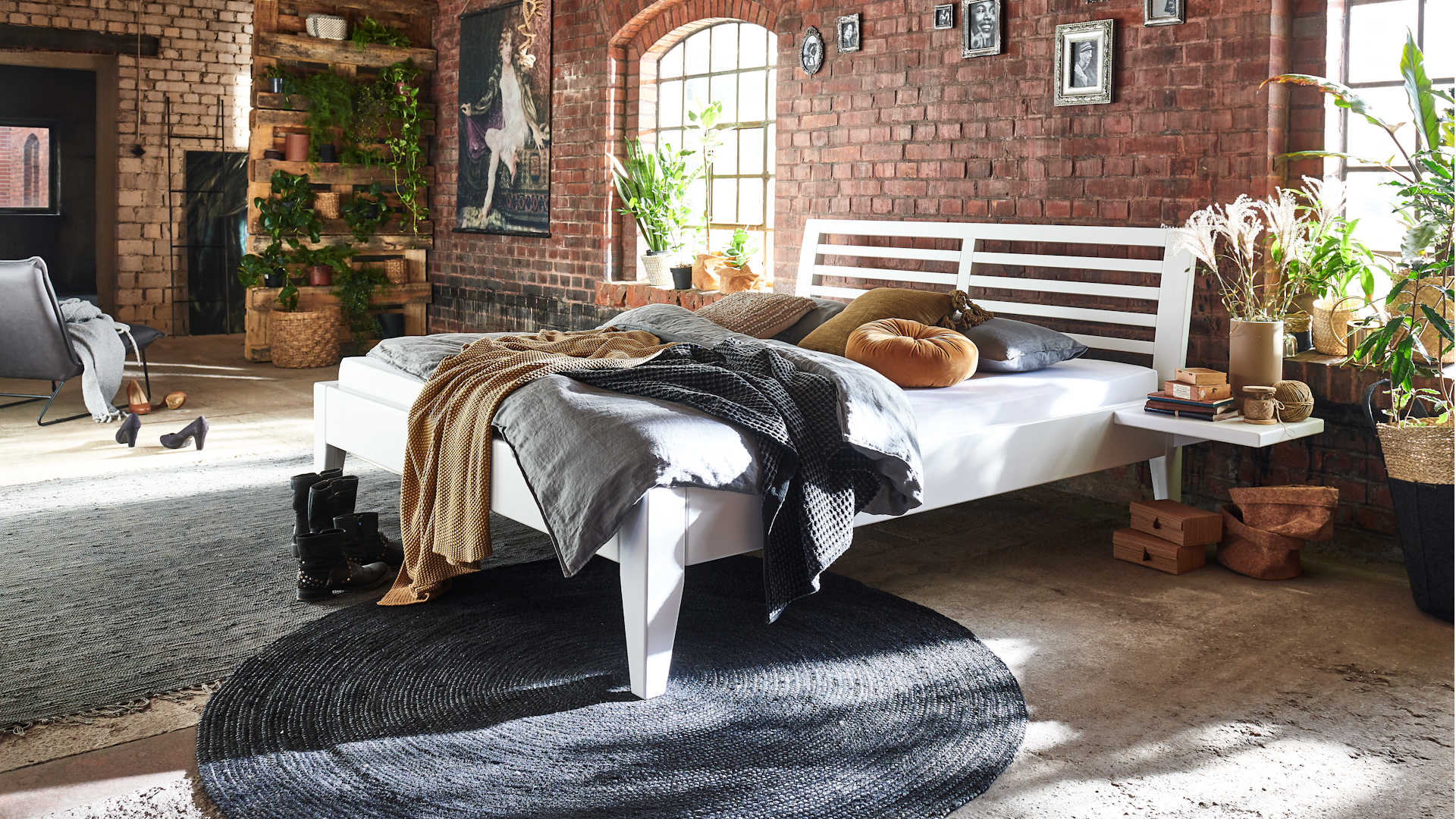 Massivholzbett Z22369-1 - Kiefer weiß, 180x200cm