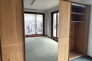 Schwebetüren-Schrank Eiche